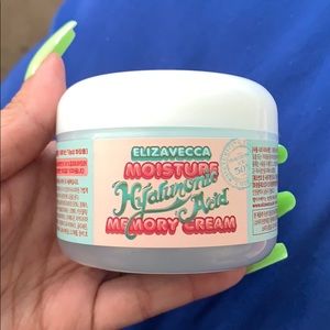 Hyaluronic Acid Memory Cream